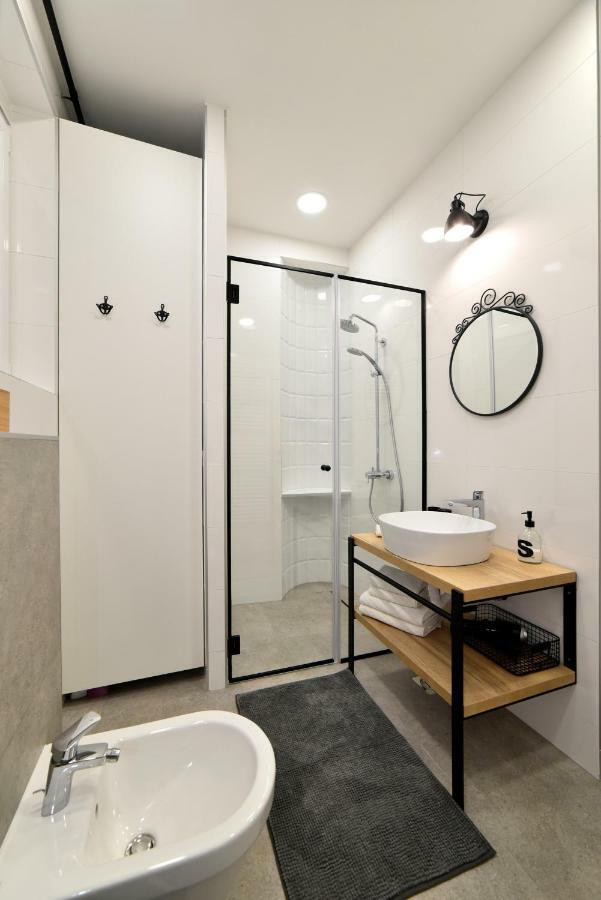 Fishnjak Apartments ซาเกร็บ ภายนอก รูปภาพ