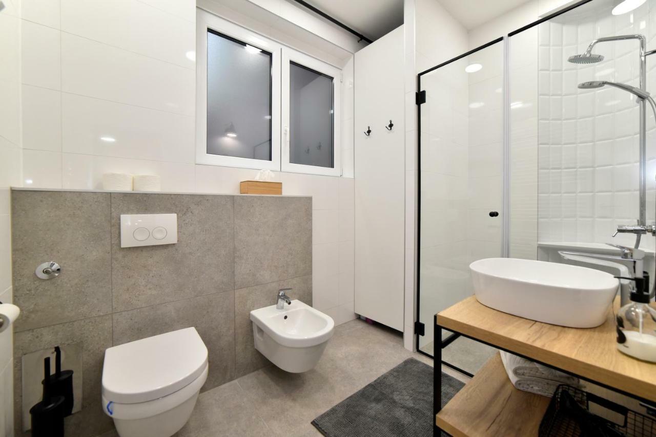 Fishnjak Apartments ซาเกร็บ ภายนอก รูปภาพ