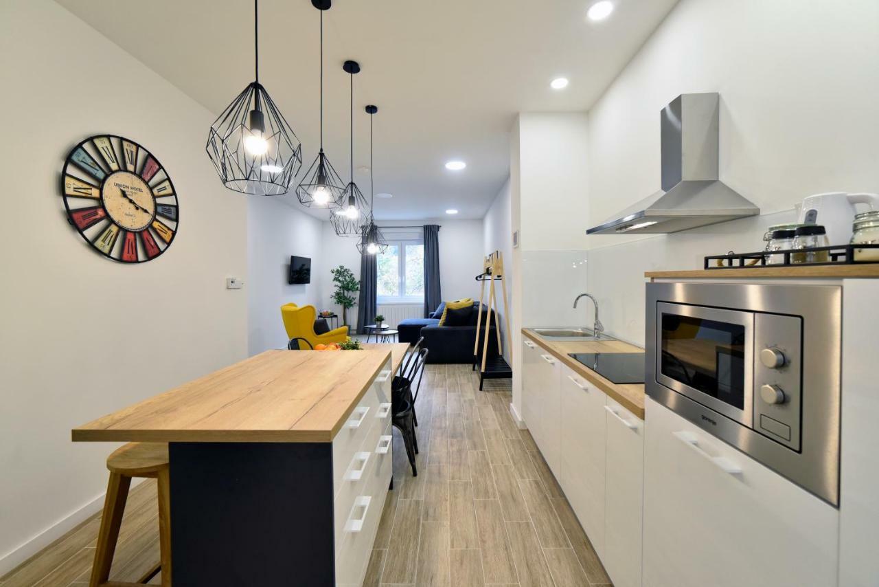 Fishnjak Apartments ซาเกร็บ ภายนอก รูปภาพ
